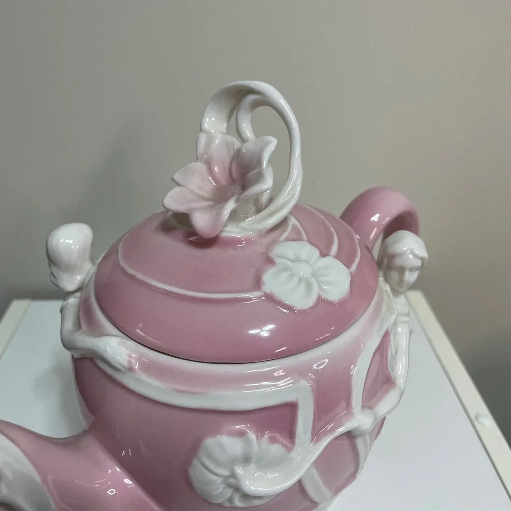 Pink Art Nouveau Lady Teapot Floral Lid Ceramic Decorative Tea Pot‎
